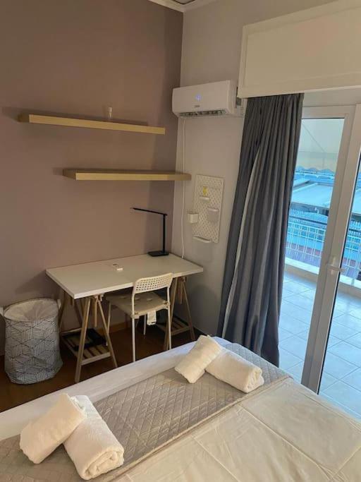 Pent House With Terrace Apartman Pireusz Kültér fotó
